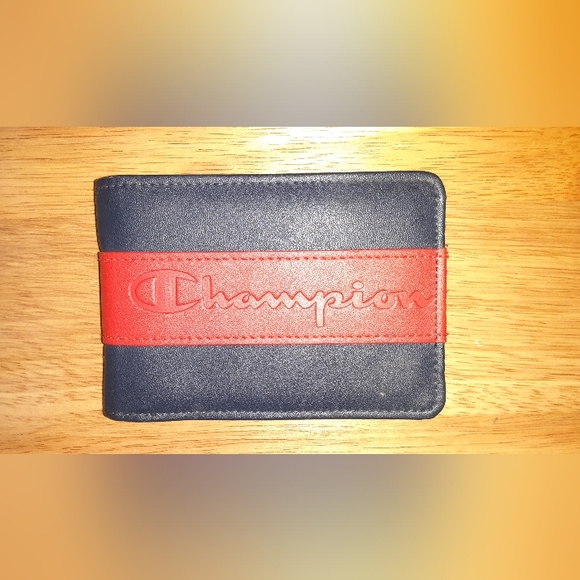 Champion Harbor Bifold Wallet - Picture 1 of 5